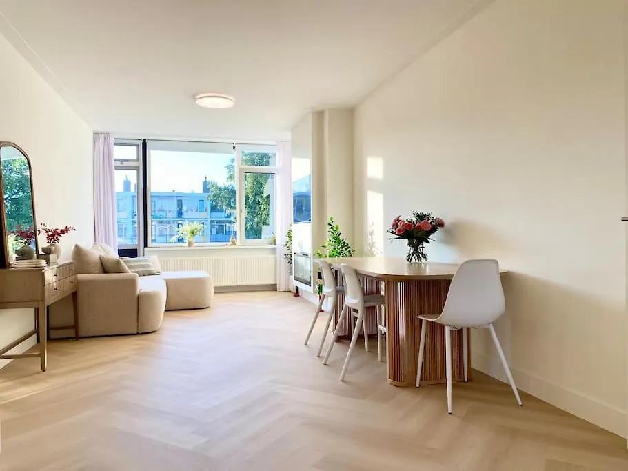 Luxe Apartment Station Zuid Amsterdam